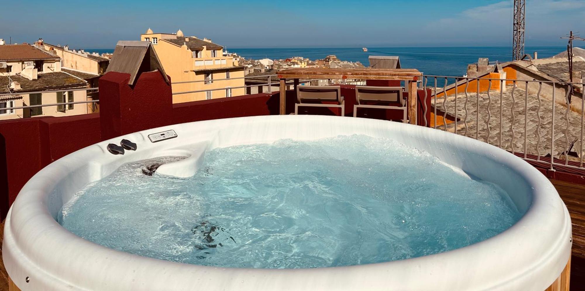 Pepites Bastiaises Vatta Appartement Roof Top Jacuzzi Vue Vieux Port Bastia  Bagian luar foto
